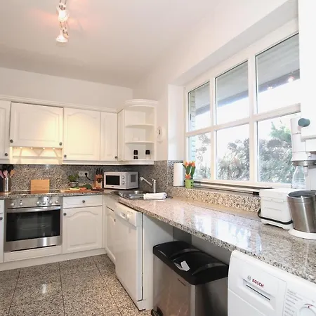 Pinewood Дом отдыха *